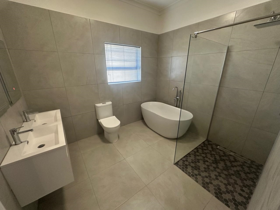 4 Bedroom Property for Sale in Bothasrus Eastern Cape